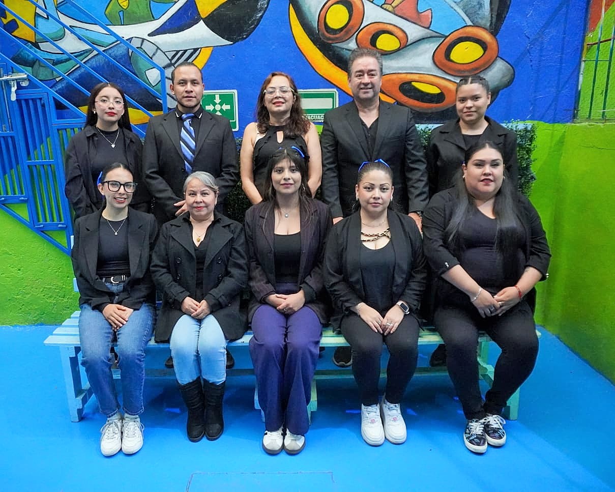 nuestro equipo de colaboradores